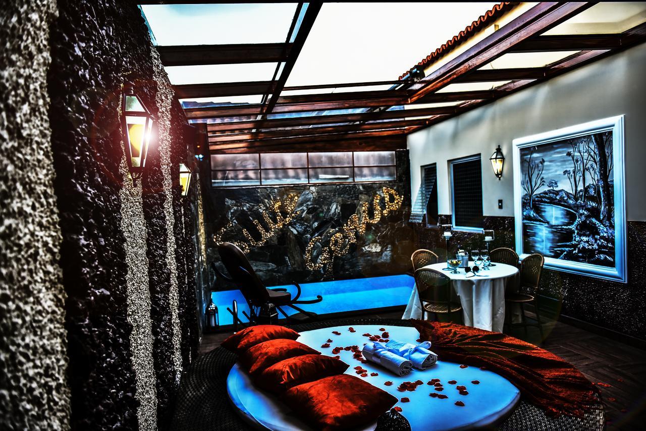 Genus Motel (Adults Only) Убераба Екстериор снимка